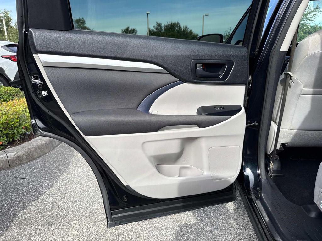 used 2017 Toyota Highlander car, priced at $17,909