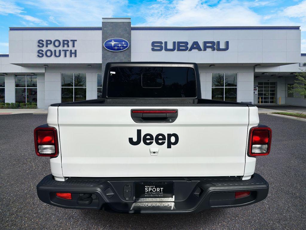 used 2024 Jeep Gladiator car, priced at $35,798