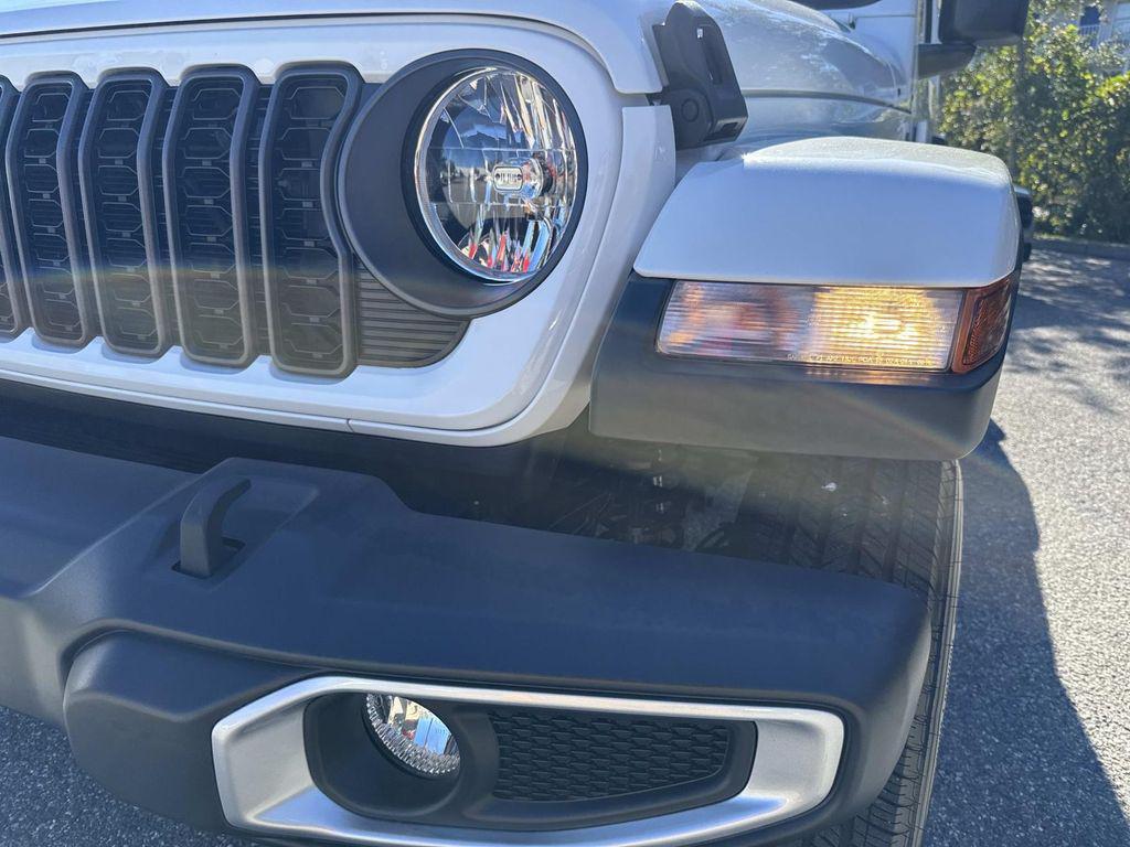 used 2024 Jeep Gladiator car, priced at $35,798