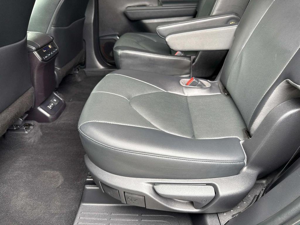 used 2023 Toyota Highlander car, priced at $38,997