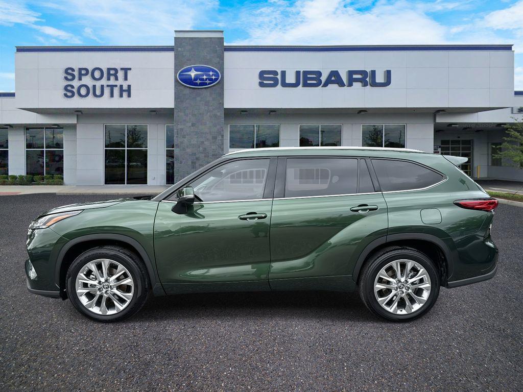 used 2023 Toyota Highlander car, priced at $38,997