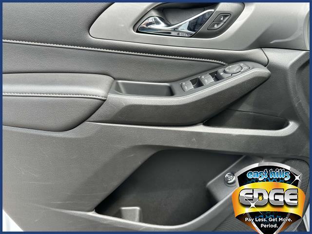 used 2022 Chevrolet Traverse car, priced at $30,495