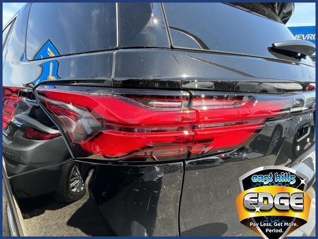used 2022 Chevrolet Traverse car, priced at $27,995