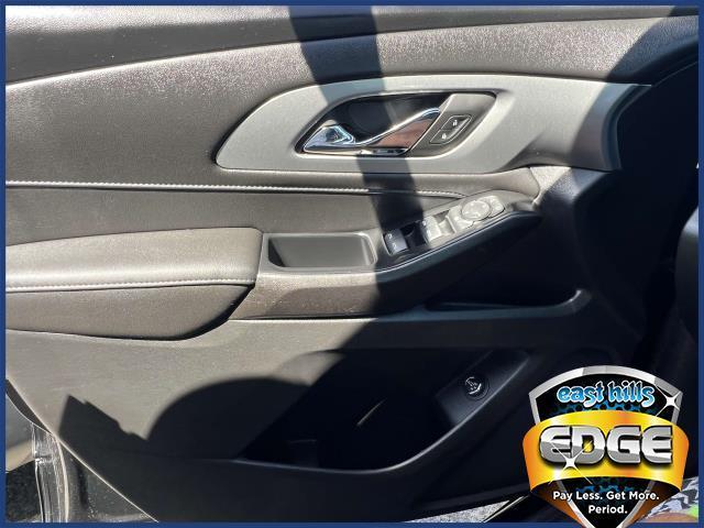 used 2022 Chevrolet Traverse car, priced at $27,995