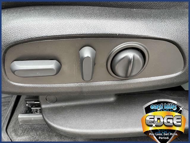 used 2022 Chevrolet Traverse car, priced at $26,995