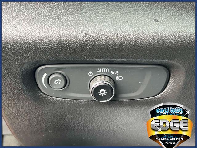 used 2022 Chevrolet Traverse car, priced at $27,995