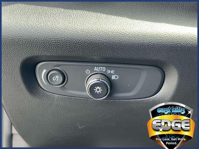 used 2023 Chevrolet Traverse car, priced at $27,995