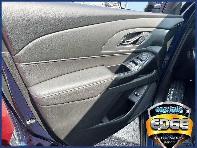 used 2022 Chevrolet Traverse car, priced at $25,595