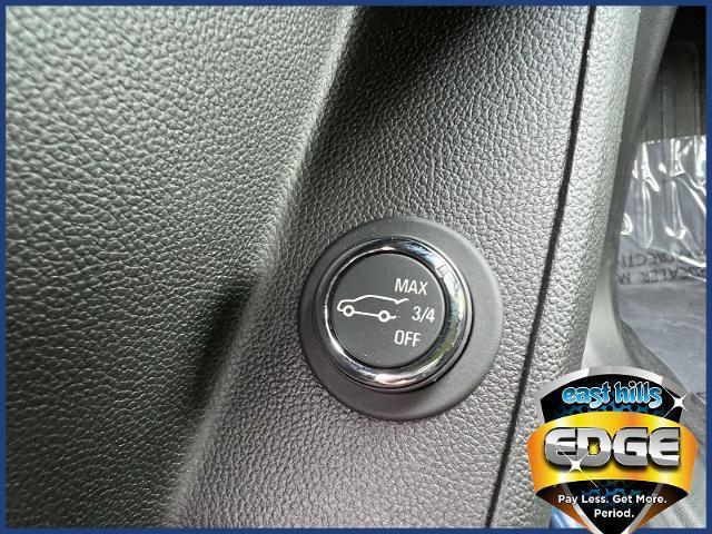 used 2022 Chevrolet Traverse car, priced at $25,595