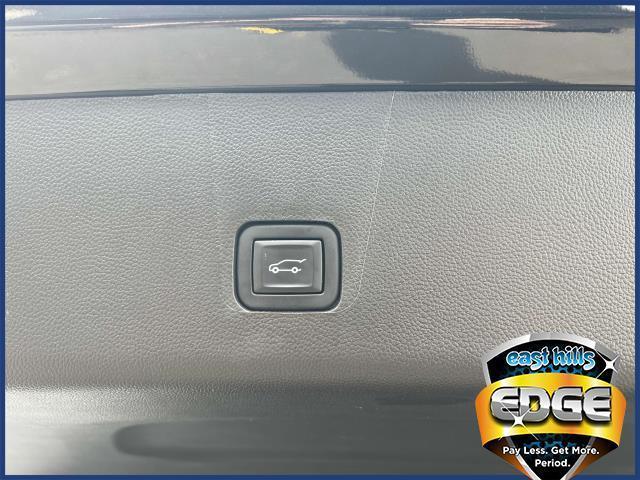 used 2022 Chevrolet Traverse car, priced at $26,995