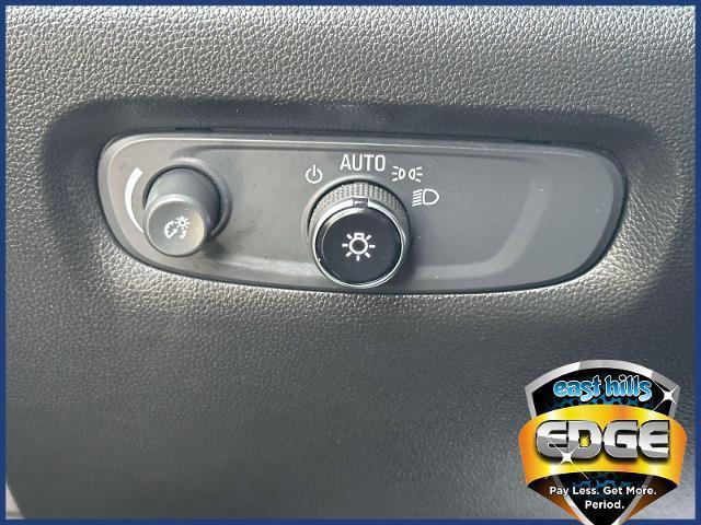 used 2023 Chevrolet Traverse car, priced at $25,495