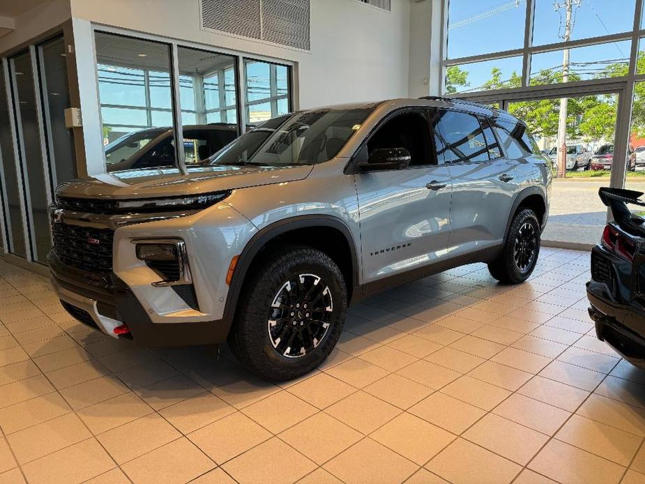 new 2024 Chevrolet Traverse car, priced at $52,550