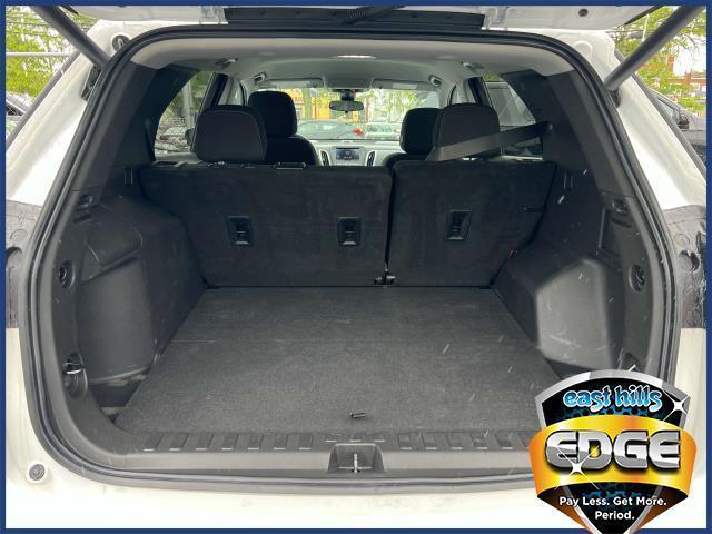 used 2022 Chevrolet Equinox car, priced at $17,595