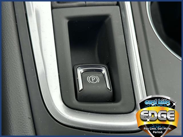 used 2022 Chevrolet Equinox car, priced at $18,995