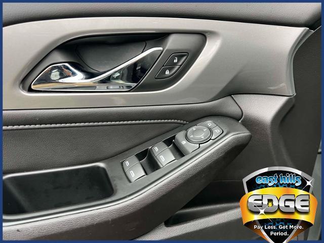 used 2023 Chevrolet Traverse car, priced at $28,995