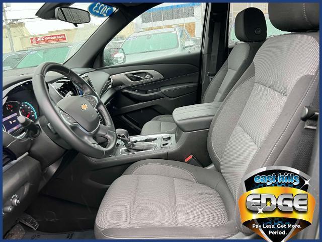 used 2023 Chevrolet Traverse car, priced at $28,995