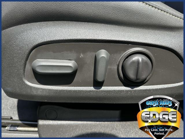 used 2023 Chevrolet Traverse car, priced at $27,899