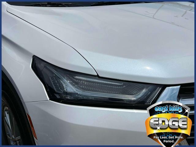 used 2023 Chevrolet Traverse car, priced at $32,995