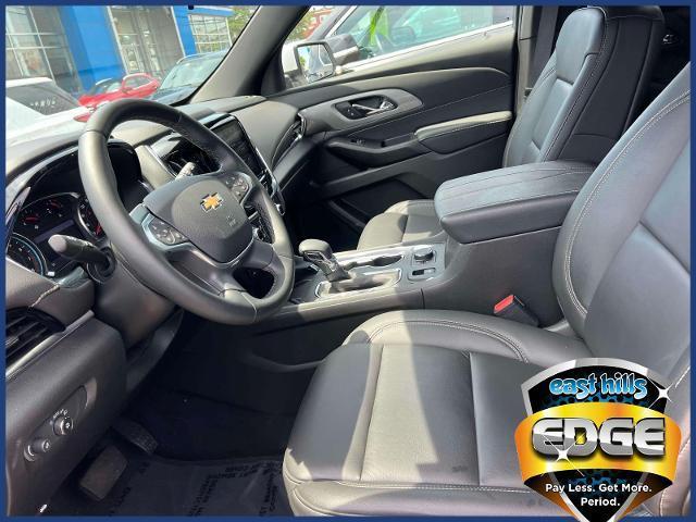 used 2023 Chevrolet Traverse car, priced at $32,995
