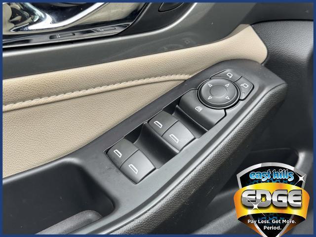 used 2022 Chevrolet Traverse car, priced at $23,999