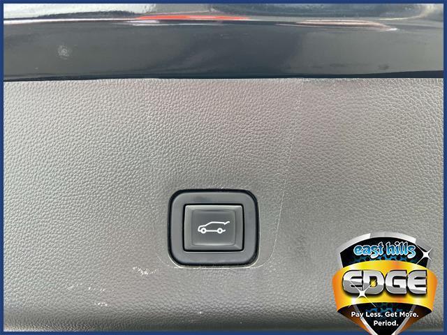 used 2022 Chevrolet Traverse car, priced at $29,104
