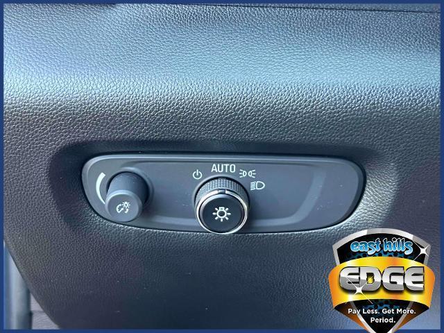 used 2023 Chevrolet Traverse car, priced at $27,499