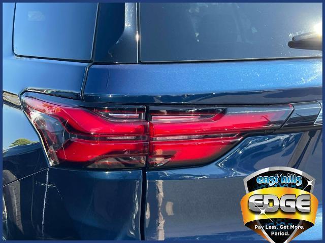 used 2023 Chevrolet Traverse car, priced at $27,499