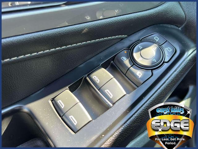 used 2023 Chevrolet Traverse car, priced at $29,999