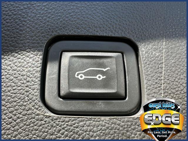 used 2021 Chevrolet Traverse car, priced at $25,895