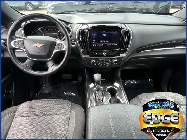 used 2022 Chevrolet Traverse car, priced at $27,495
