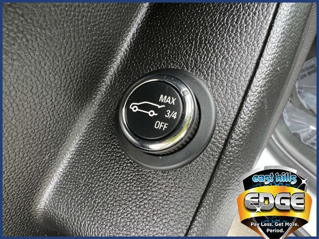 used 2022 Chevrolet Traverse car, priced at $27,495