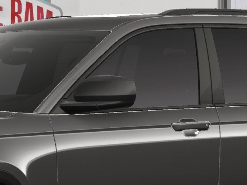 new 2025 Jeep Grand Cherokee car, priced at $46,730