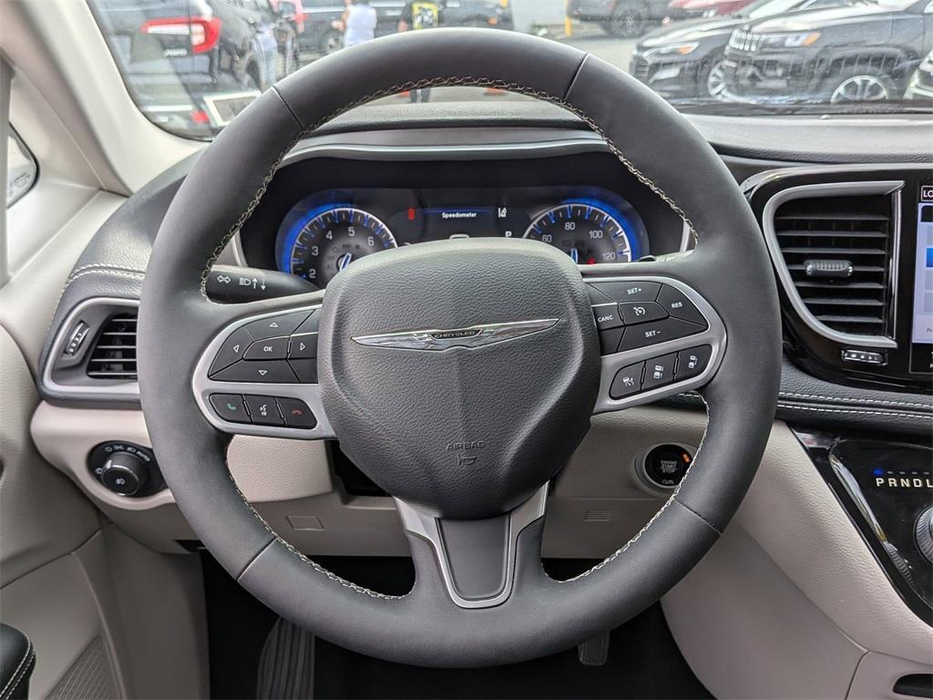 used 2022 Chrysler Pacifica car, priced at $28,999