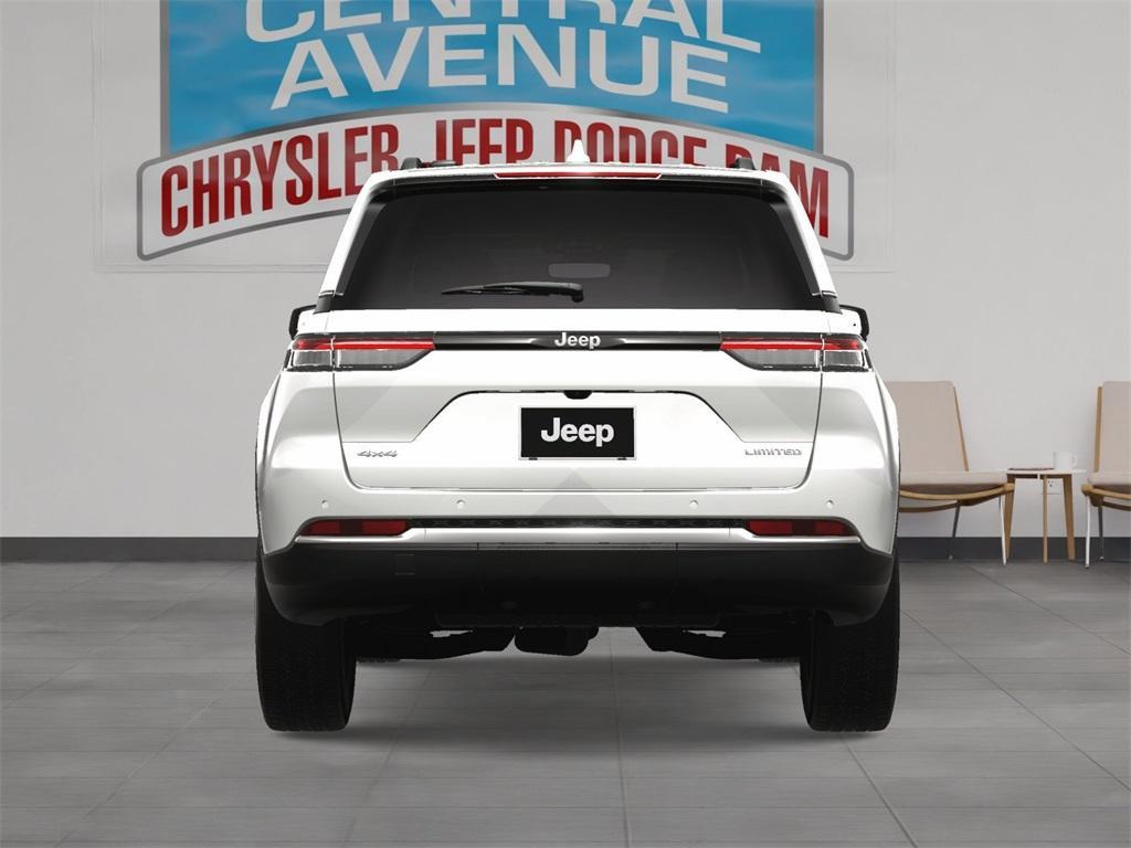 new 2025 Jeep Grand Cherokee car, priced at $44,650