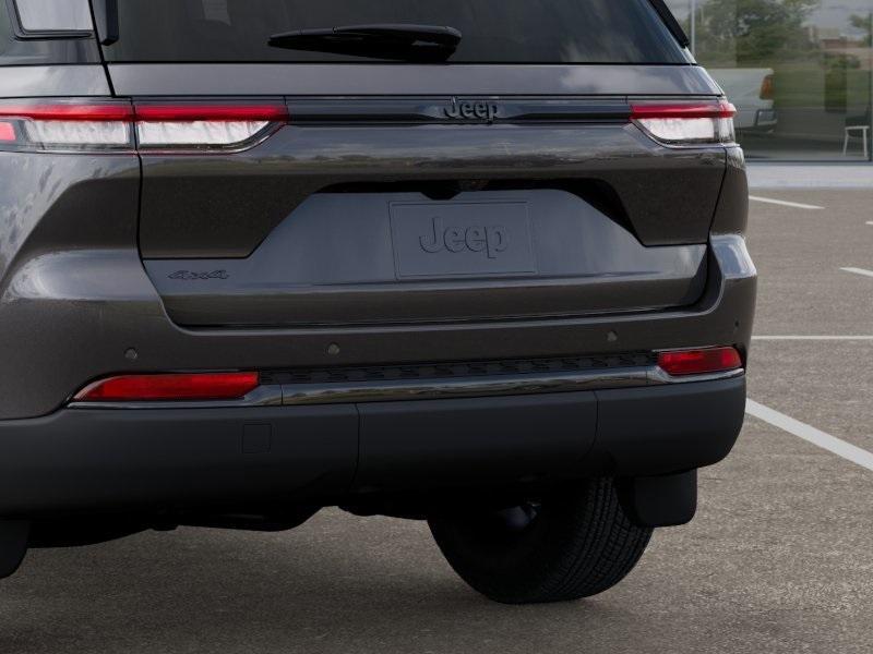 new 2025 Jeep Grand Cherokee car, priced at $47,155