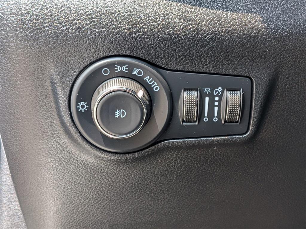 used 2022 Jeep Compass car, priced at $24,999