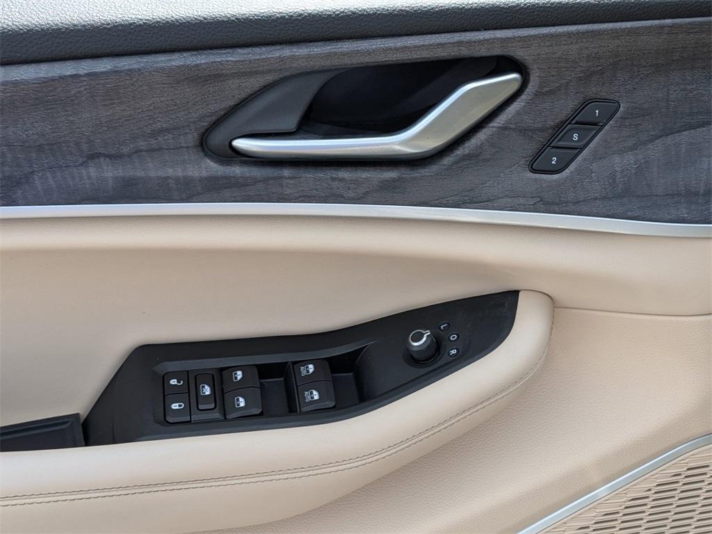 used 2021 Jeep Grand Cherokee L car, priced at $29,999