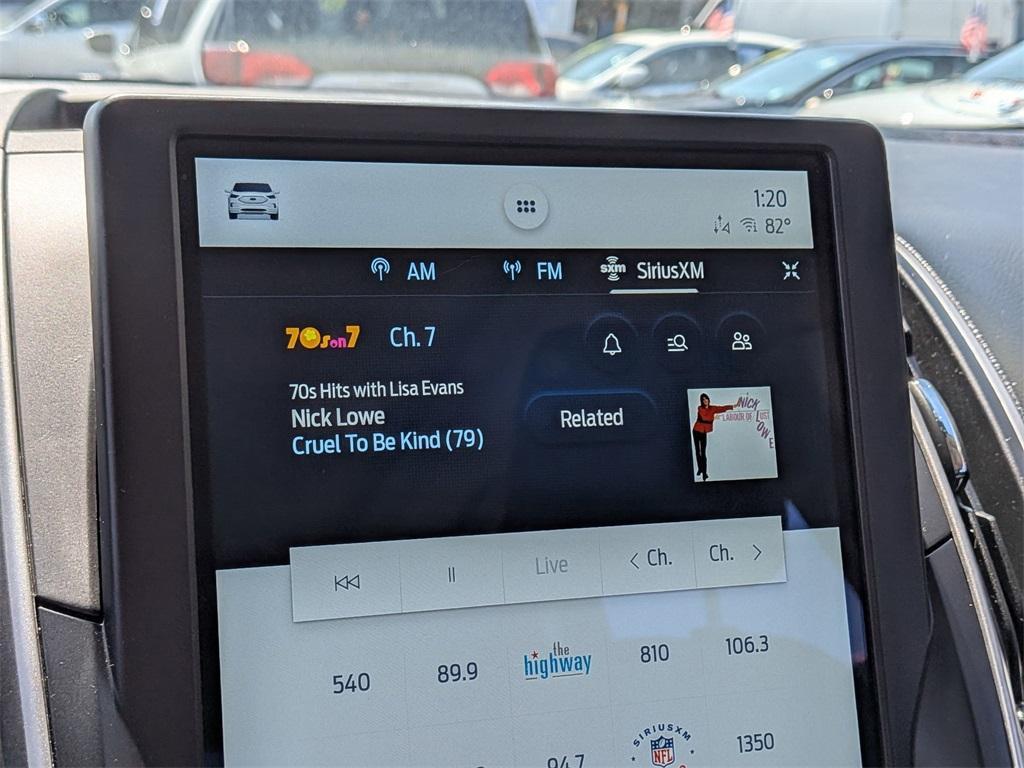 used 2022 Ford Edge car, priced at $29,999