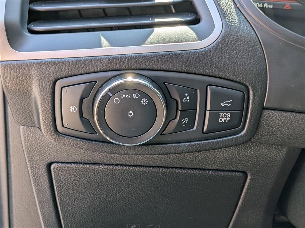 used 2022 Ford Edge car, priced at $29,999