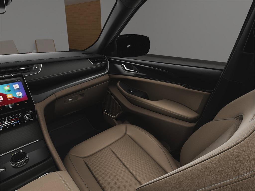 new 2025 Jeep Grand Cherokee car, priced at $55,185
