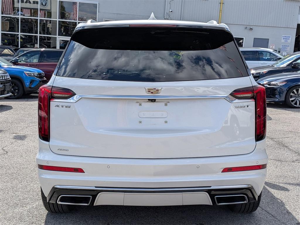 used 2022 Cadillac XT6 car, priced at $32,999