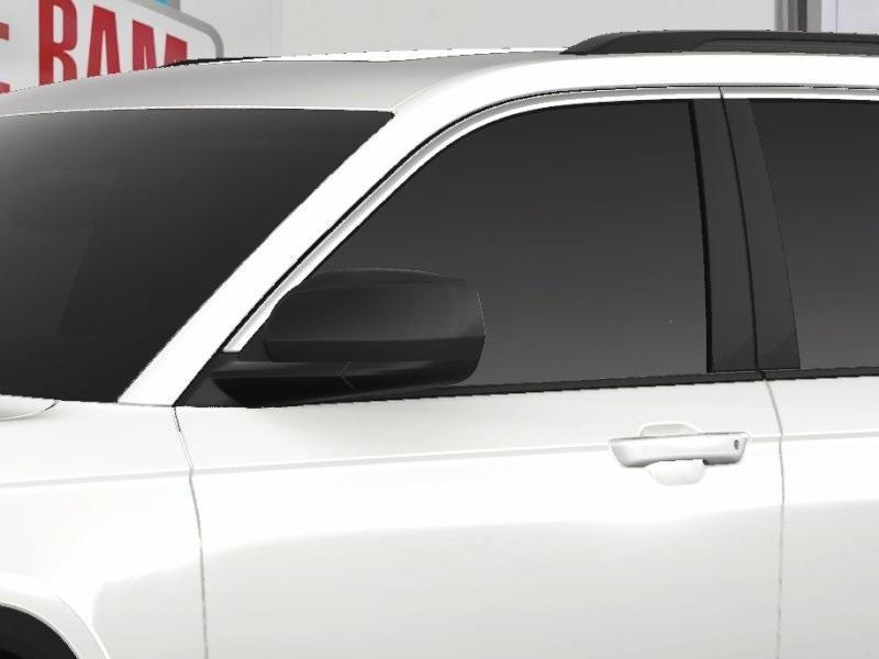 new 2025 Jeep Grand Cherokee car, priced at $41,750