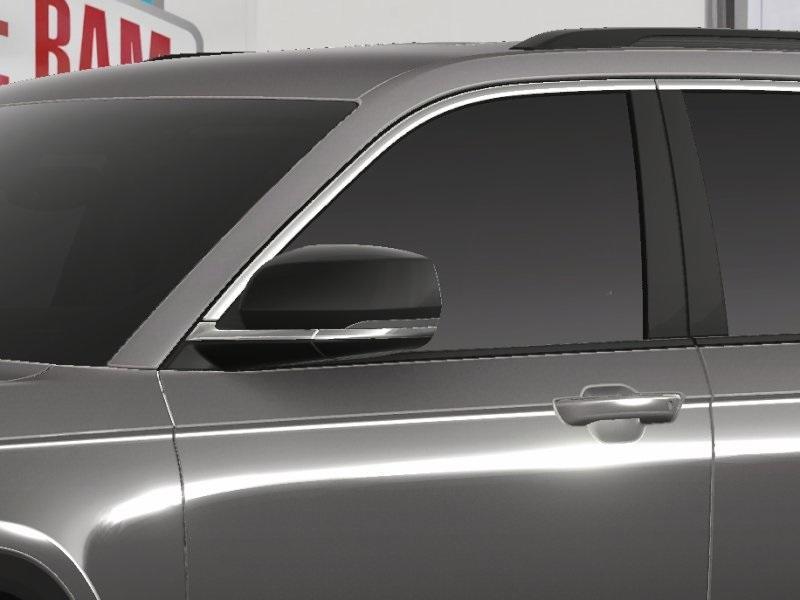 new 2025 Jeep Grand Cherokee car, priced at $45,245