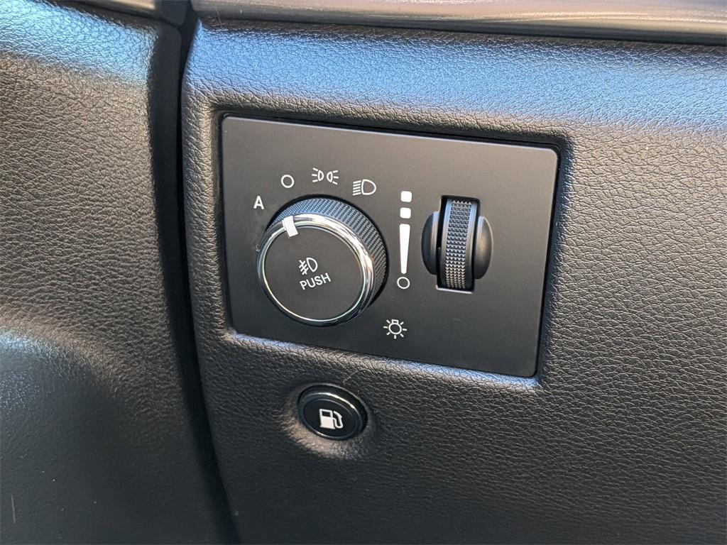 used 2020 Jeep Grand Cherokee car, priced at $28,999