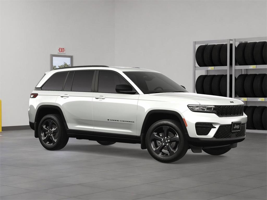 new 2025 Jeep Grand Cherokee car, priced at $48,205