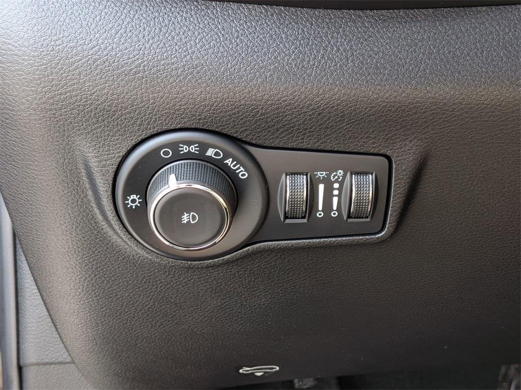 used 2022 Jeep Compass car, priced at $24,999