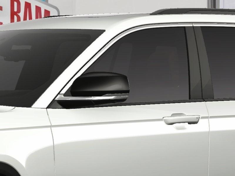new 2025 Jeep Grand Cherokee car, priced at $50,090