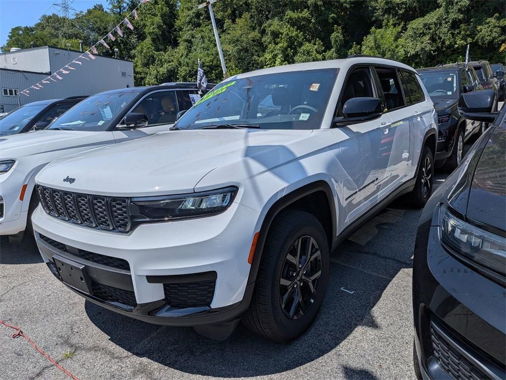 used 2025 Jeep Grand Cherokee L car, priced at $45,499