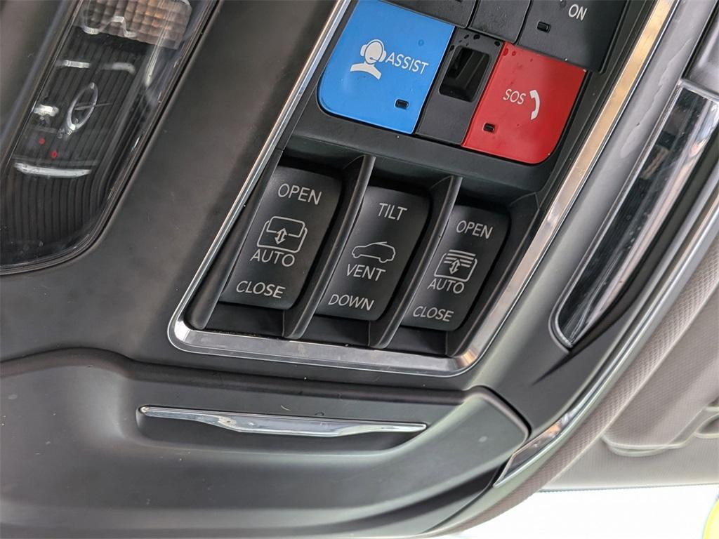 used 2021 Jeep Grand Cherokee L car, priced at $30,999