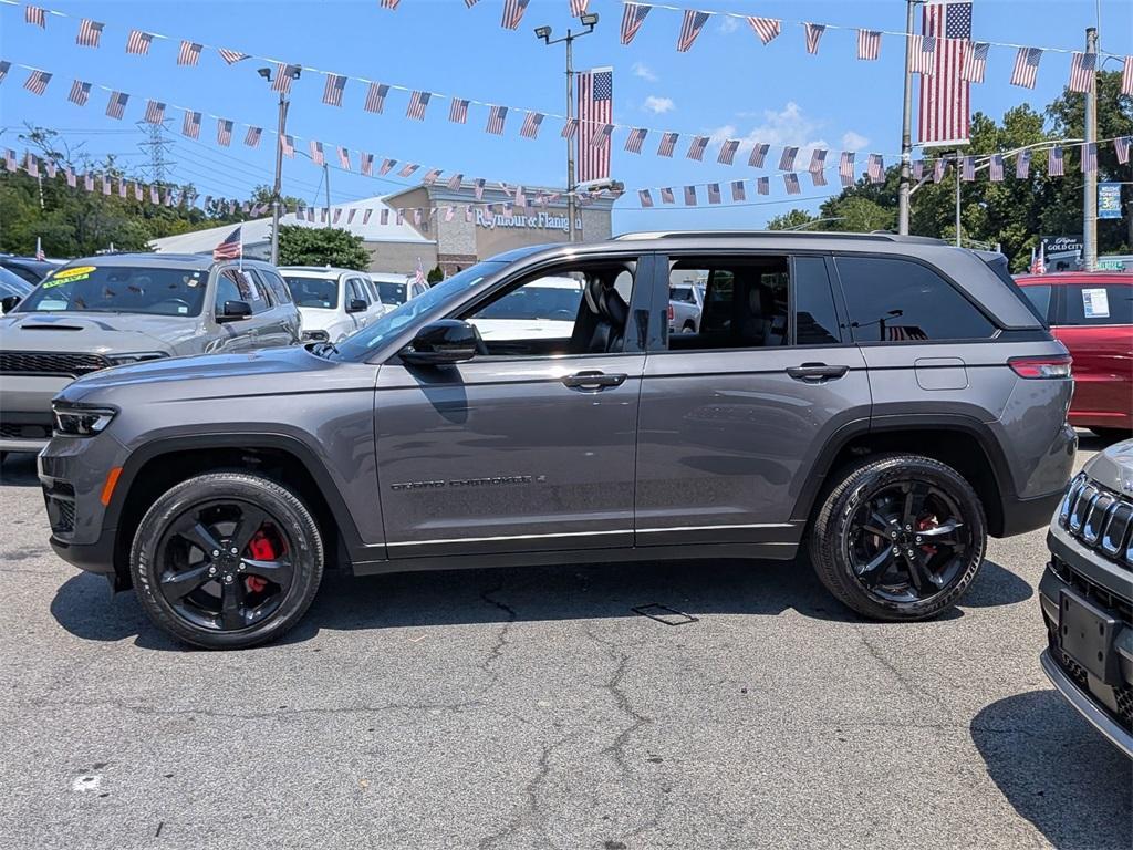 used 2023 Jeep Grand Cherokee car, priced at $37,499
